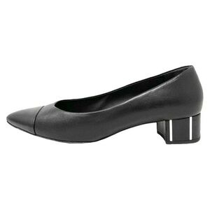 CHANEL Black Leather CC Logo Cap Toe Pumps Pointed Toe Low Heel Women’s 39.5​
